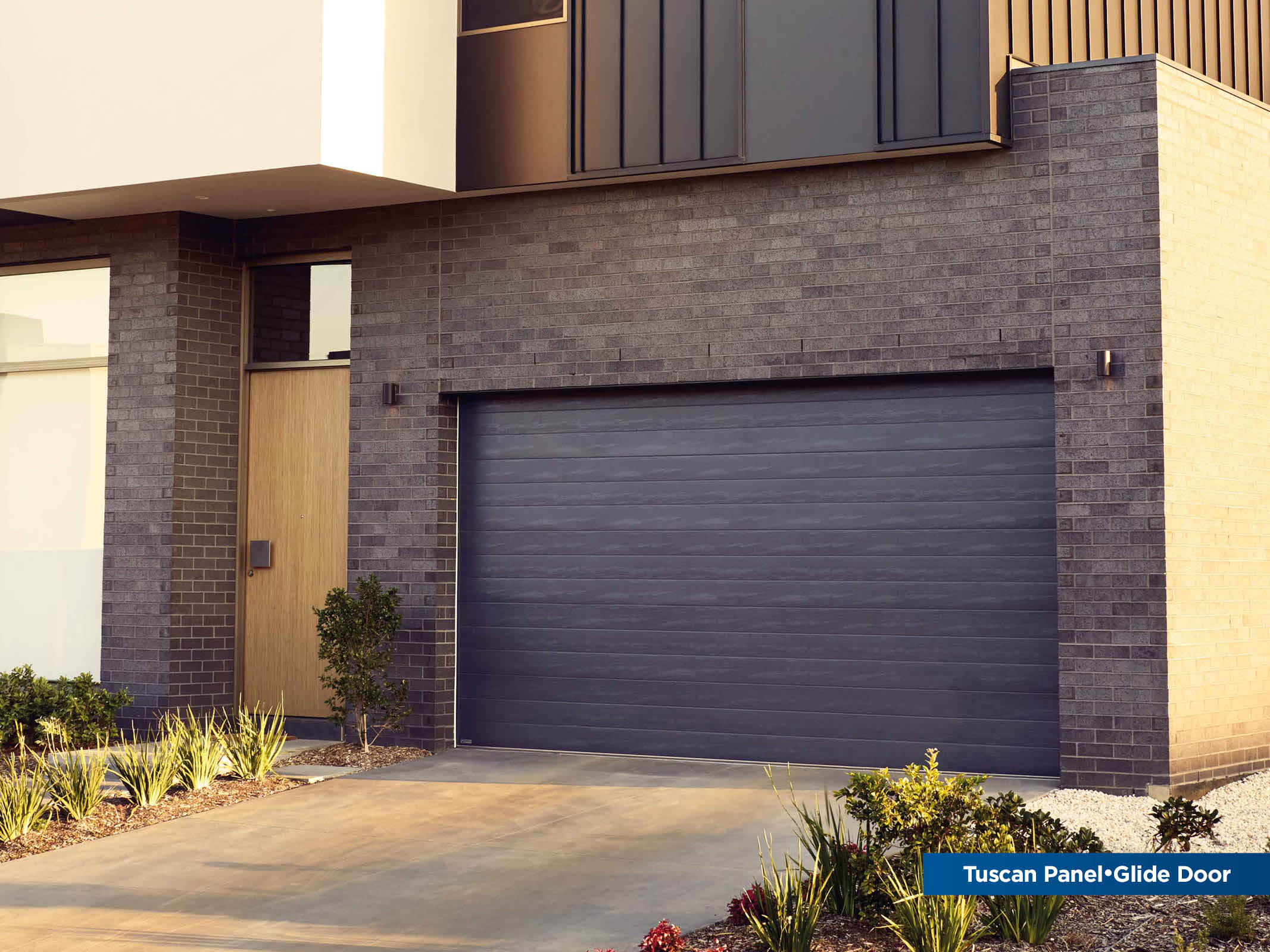 Gliderol Essentials Sectional Door - Tuscan8