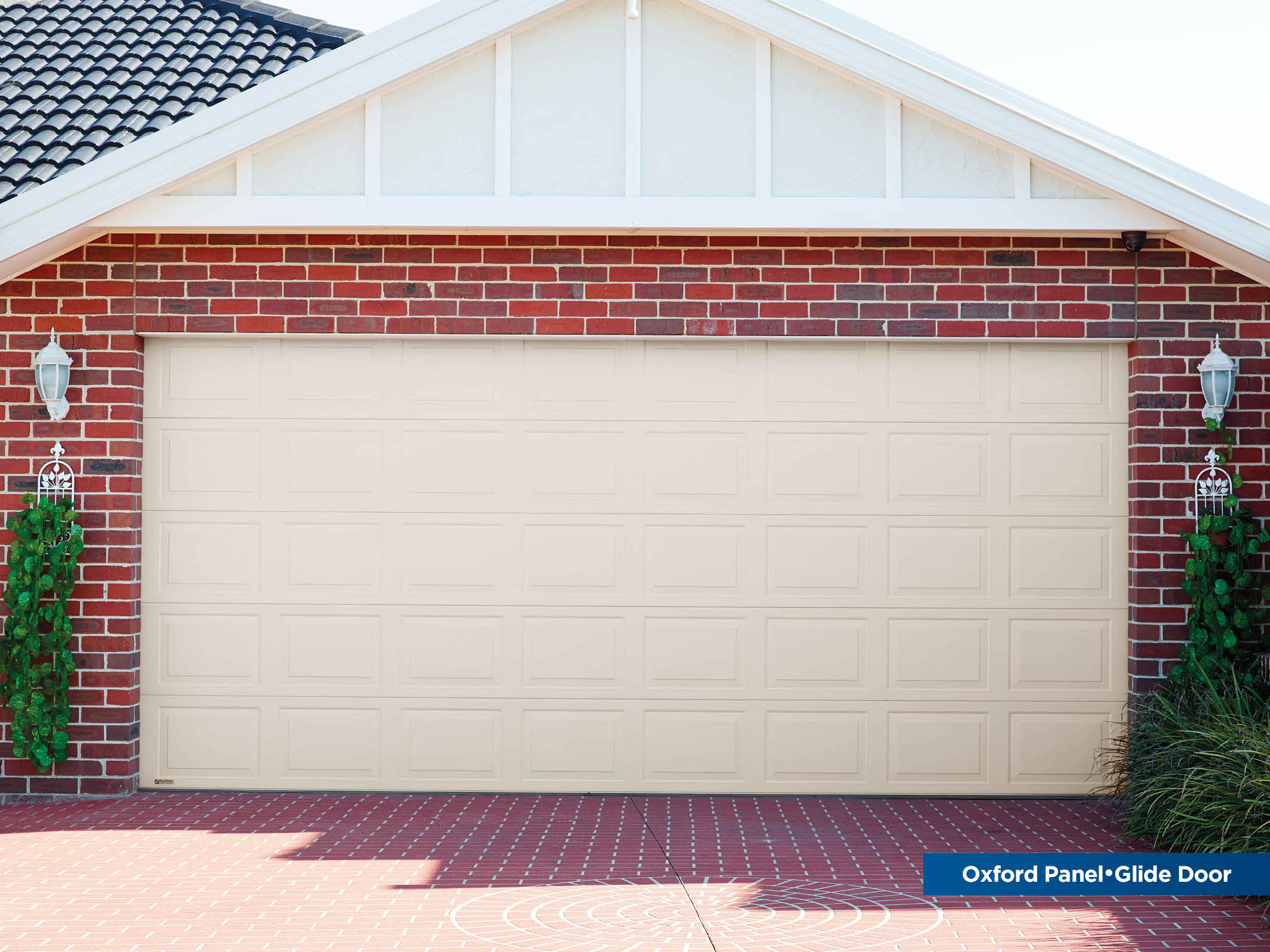 Gliderol Essentials Sectional Door - Oxford