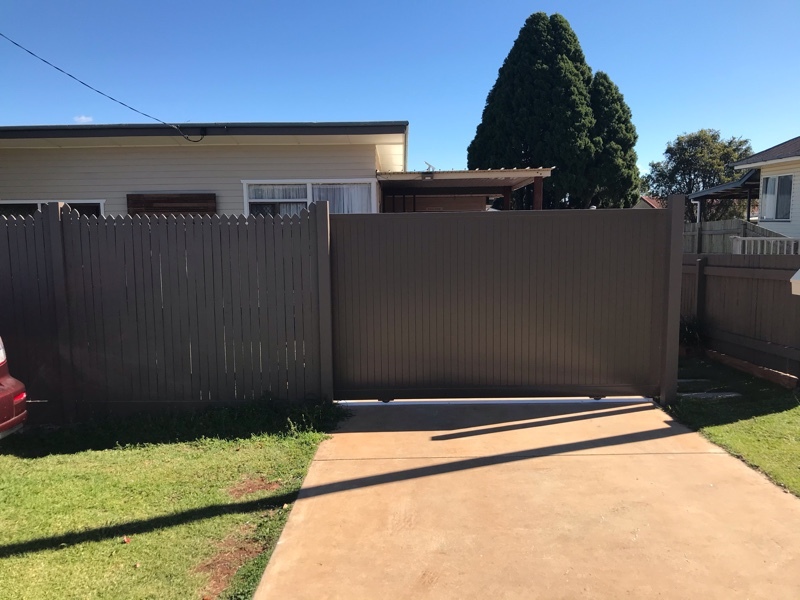 Slide Gate